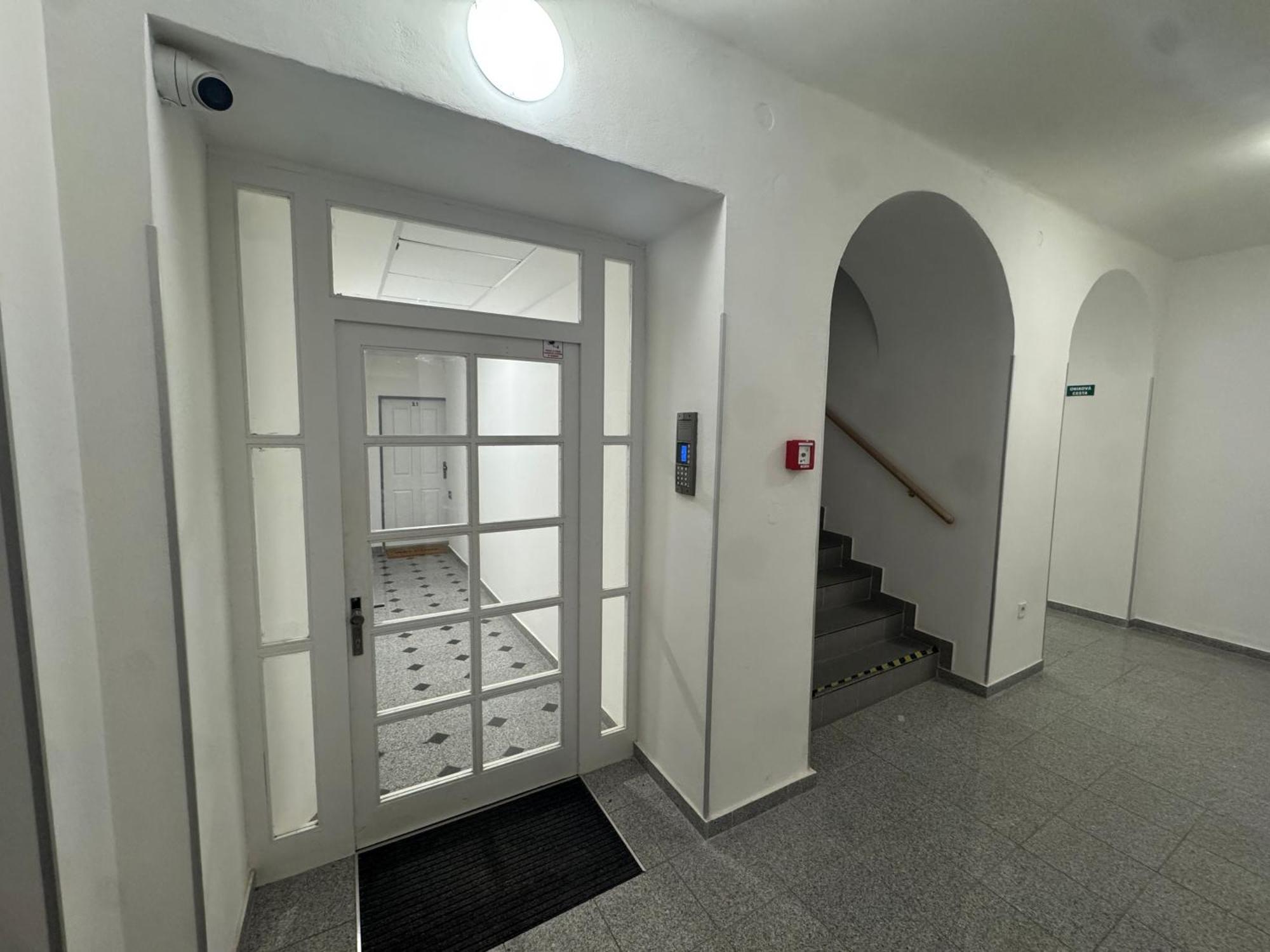 Apartment The Basty *